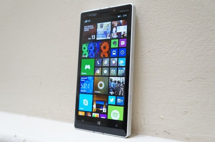 Microsoft: второй волны обновлений до Windows 10 Mobile не будет